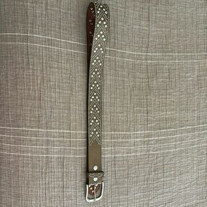 Women’s Shyanne belt.